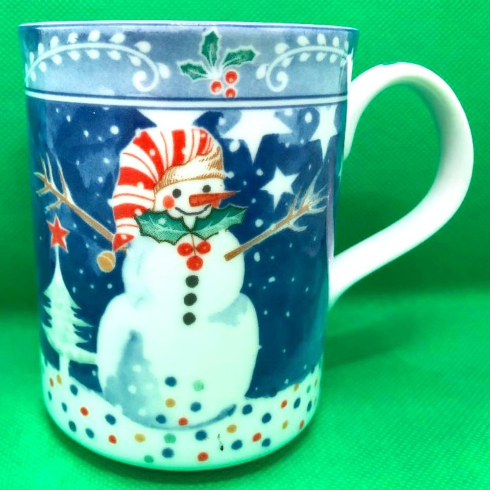 4 Matching Christmas Epoch Noritake Mugs - Snowman